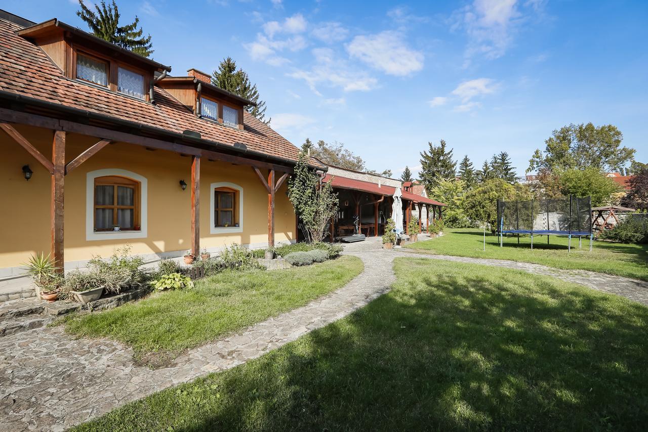 Életfa Vendégház Eger Esterno foto